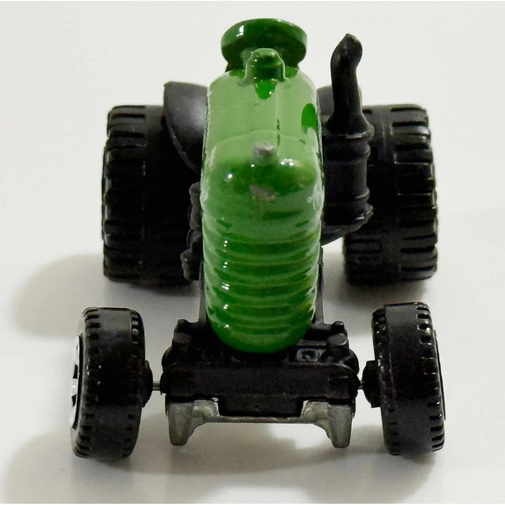 Matchbox Tractor Kids Small Green Lopez Ranch 1/60 Series Diecast Toy Car 2011